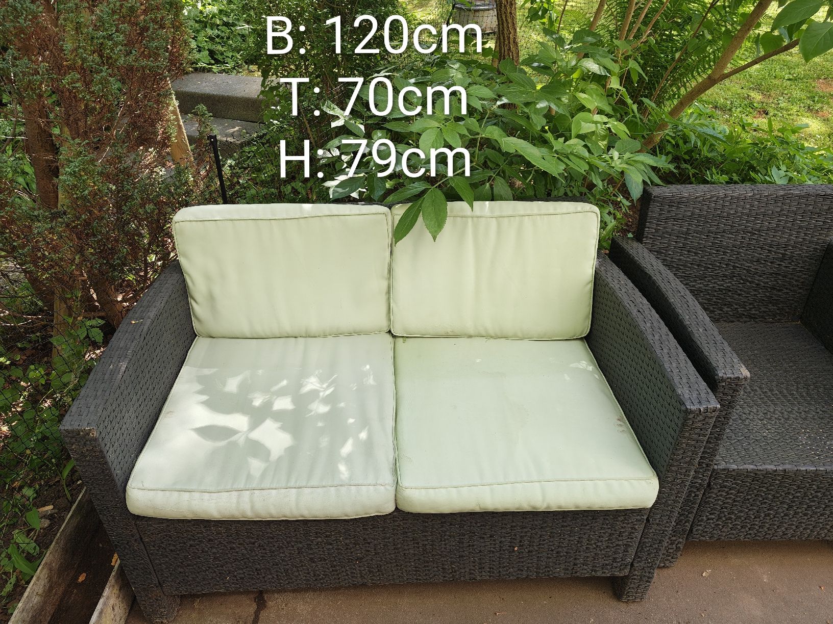 Set di tavolo e panche: Gartenlounge Set, Polyrattan, Tisch mit Glasplatte – Usato da St. Gallen venduto da Eliane_Erni 1