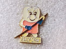 Ansteckpin 102: Emoform
