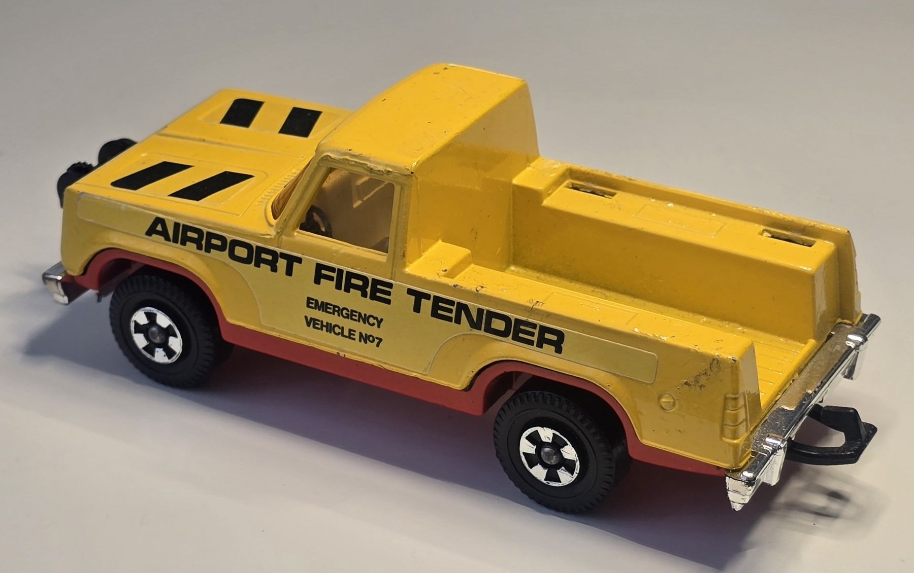 Matchbox Modellini d'auto: Matchbox Super Kings Plymouth Trail Duster – Usato da Kirchberg BE venduto da HotWheelsSammler 2