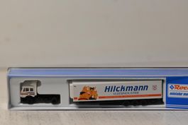 Roco Spur N  Zugmaschine mit Anhänger Hilckmann mit OVP