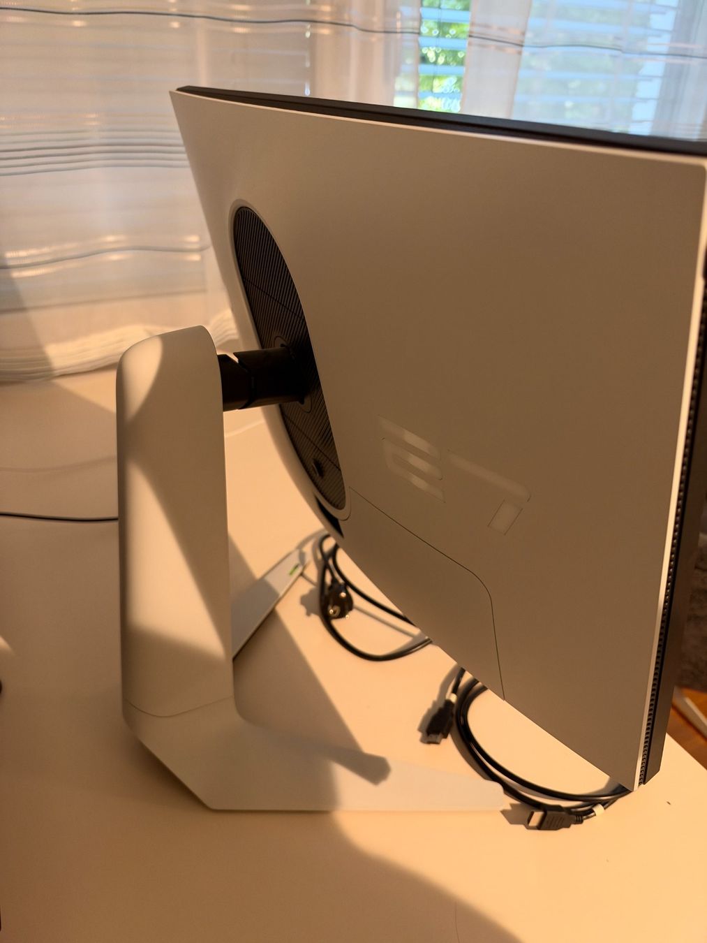 Dell Monitor: Dell Alienware AW2723DF – Usato da oberglatt  zh venduto da aleks06 2