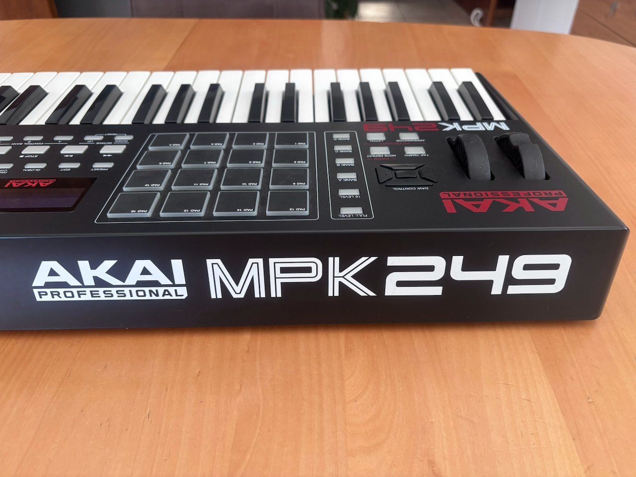 Akai Instruments de musique: AKAI MPK249 Performance Keyboard Controller – D'occasion à Roveredo GR par subAlpino 3