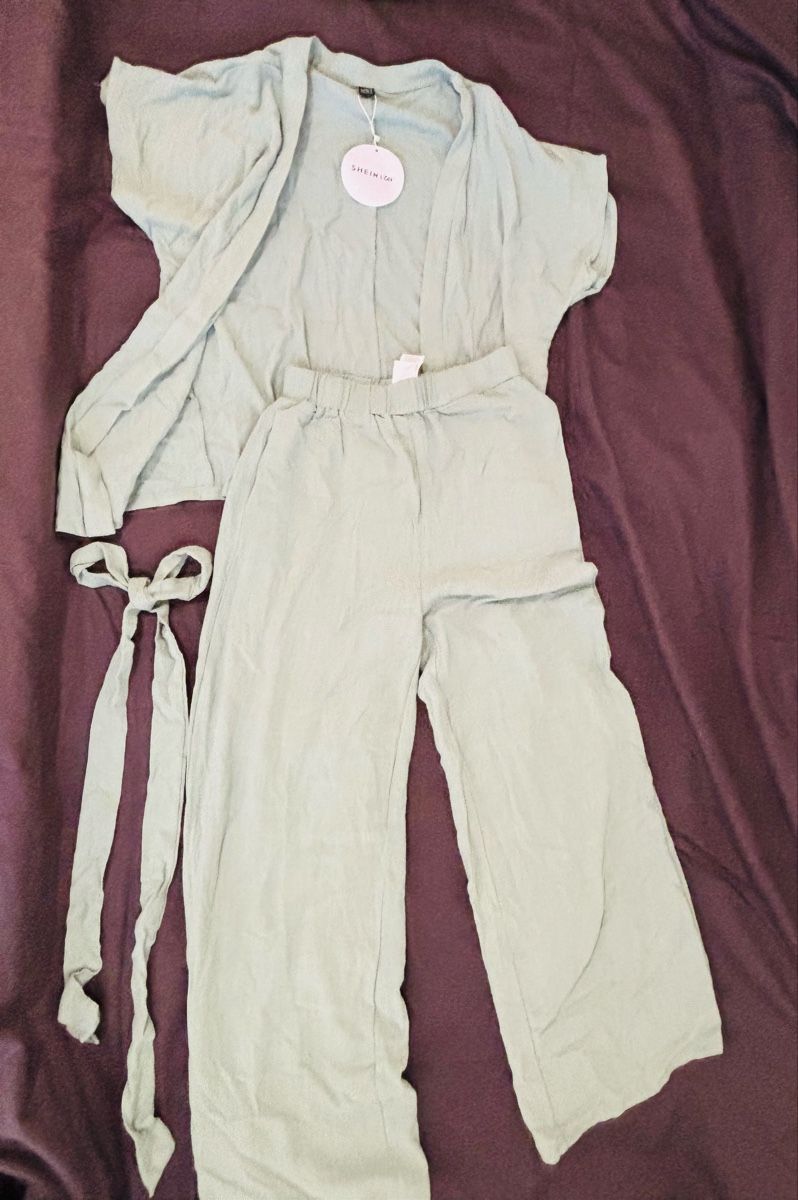 Shein Kleiderpakete: Coordinate clothes – Neu (gemäss Beschreibung) aus Genève von Second_Hand_Ch