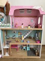 Puppenhaus aus Holz