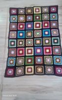 Vintage 1970er Handgehäkelte Decke Granny Square bunt 120cm