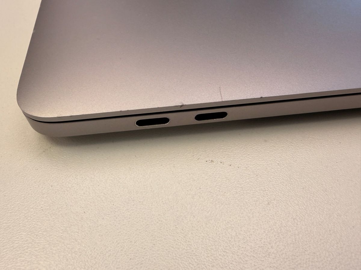 Apple Notebook: Apple MacBook Pro 13“, 2017 – Difettoso da Gersau venduto da Edotcom 1