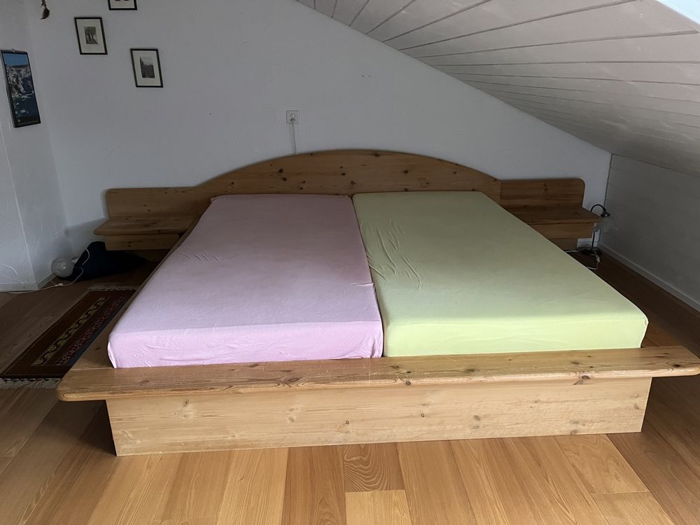 Doppelbett mit Nachttischen aus massiven Bio-Kiefer (Gebraucht) in ...