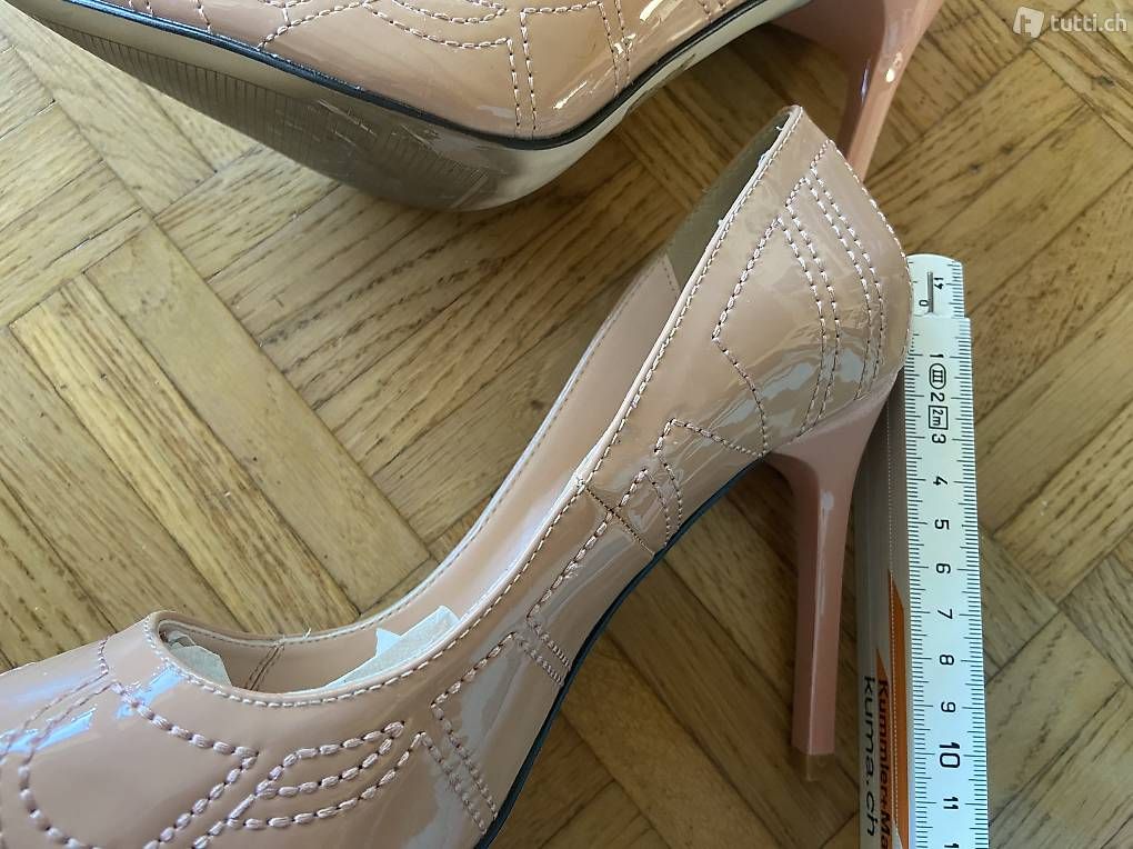 Scarpe da donna: Damen Schuhe gr 38/39 – Usato da Basel venduto da vla_6zt2