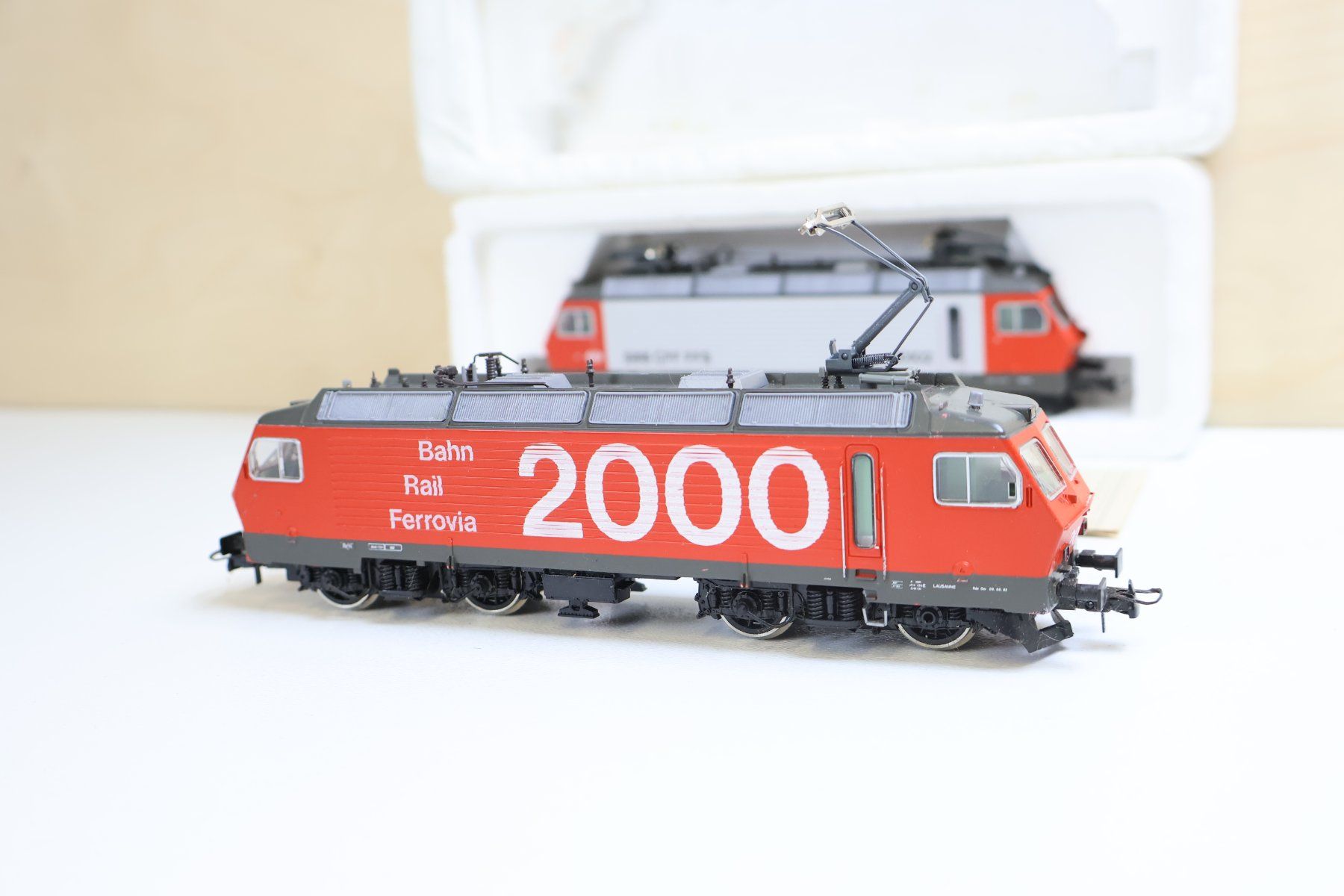 Roco Modelleisenbahnen: ROCO 2 x SBB Re 4/4 E-Lok - DC H0 Doppelpack – Gebraucht aus Winterthur von Monstera 4