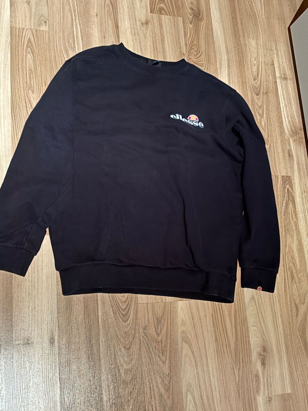Maglioni & Felpe: Ellesse Oulover Schwarz Grösse L – Usato da Kerns venduto da daveskater