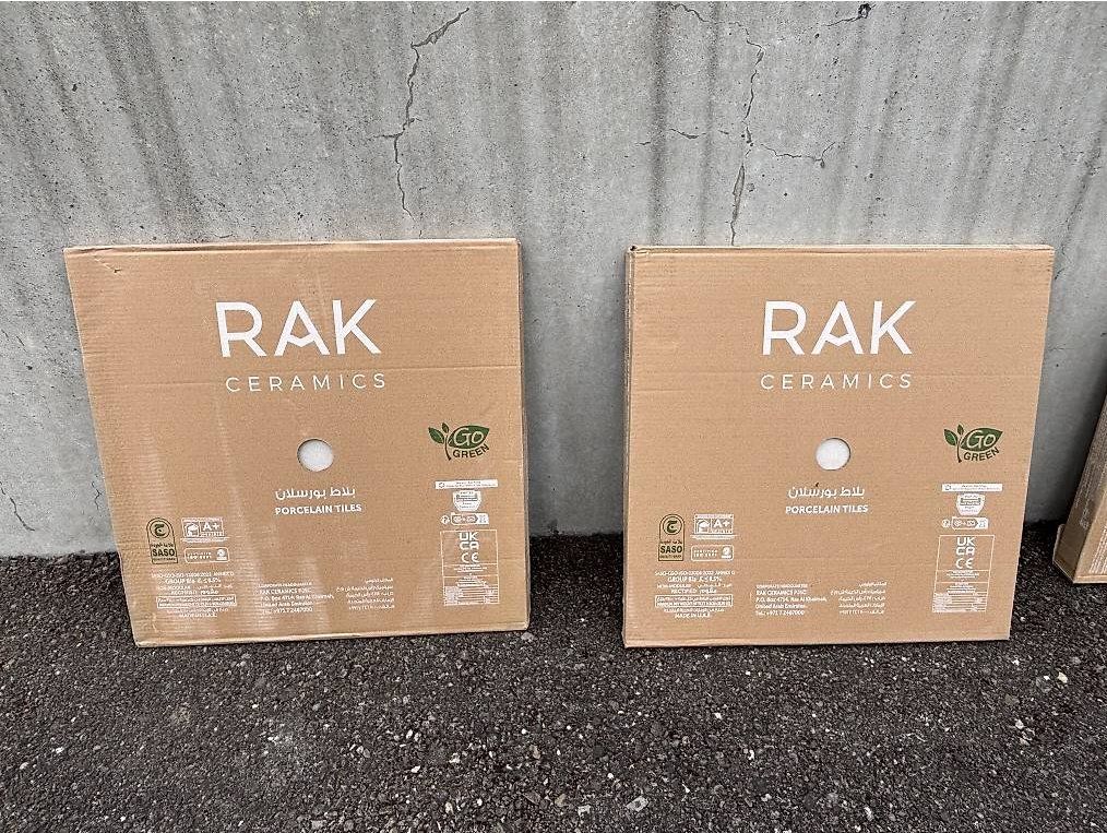 Bodenbeläge: Feinsteinplatten innen Bad o Küche – Neu und originalverpackt aus Uster von astartes 3