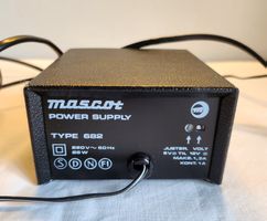 Vintage Mascot Power Supply Type 682 Regelbares Netzteil