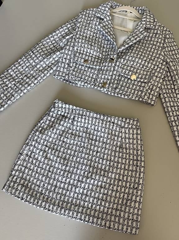 Lots de vêtements: Tweed Set  – D'occasion à Genève par eka_c9sf