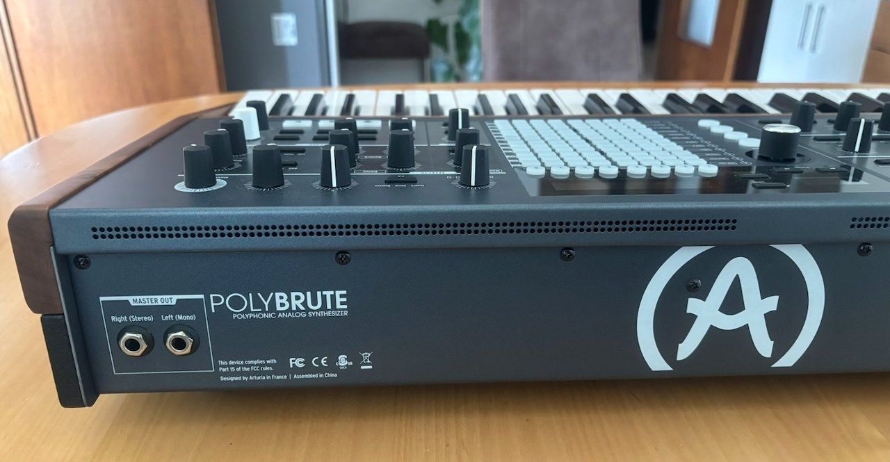 Arturia Strumenti musicali: Arturia Polybrute – Usato da Roveredo GR venduto da subAlpino 7