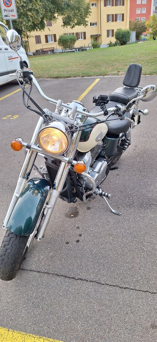 Honda Chopper: Honda VT 750C/C2 Shadow – Usato da Regensdorf venduto da Raketa 2