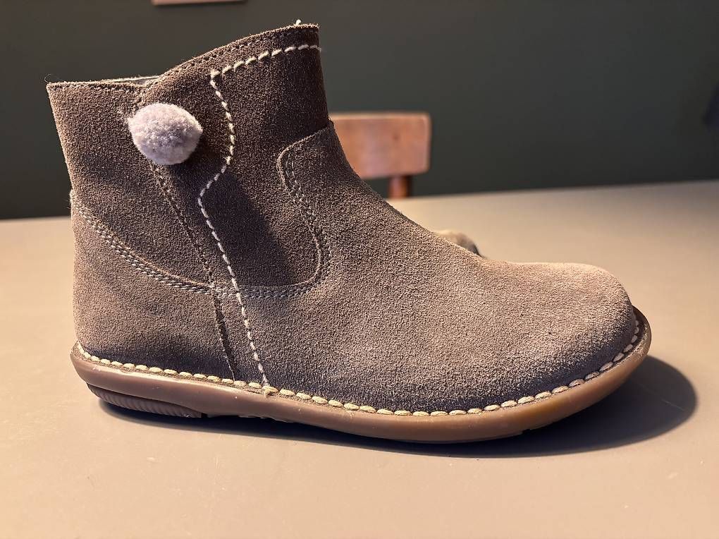 Scarpe per ragazze: Stiefeletten / Chelsea Boots Gr. 33 – Usato da Winterthur venduto da sandra567