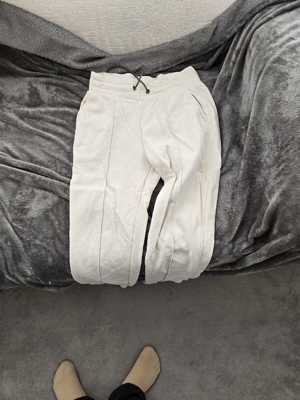 Lots de vêtements: Damen-Kleider – D'occasion à Knonau par Vrony6 2