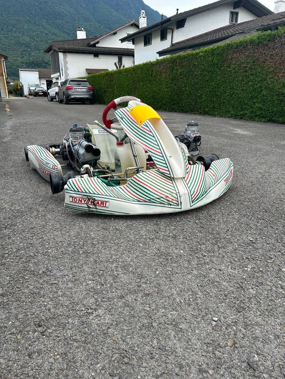 Karts: Chassis Tonykart Kz avec deux moteurs Iame Black Screamer – D'occasion à Vouvry par vidu-competition 5