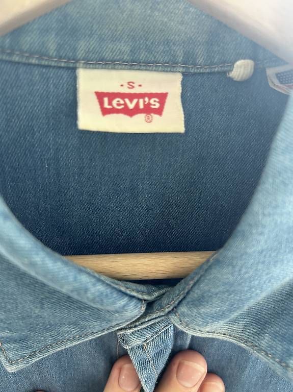 Chemises: Hemd Jeans Levis S – D'occasion à Zürich par Nicacola87 1