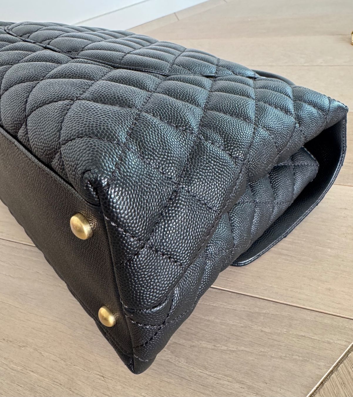 Chanel Borse da donna: Chanel Coco Handle Leder Handtasche schwarz – Usato da Kloten venduto da mybestbrands 6