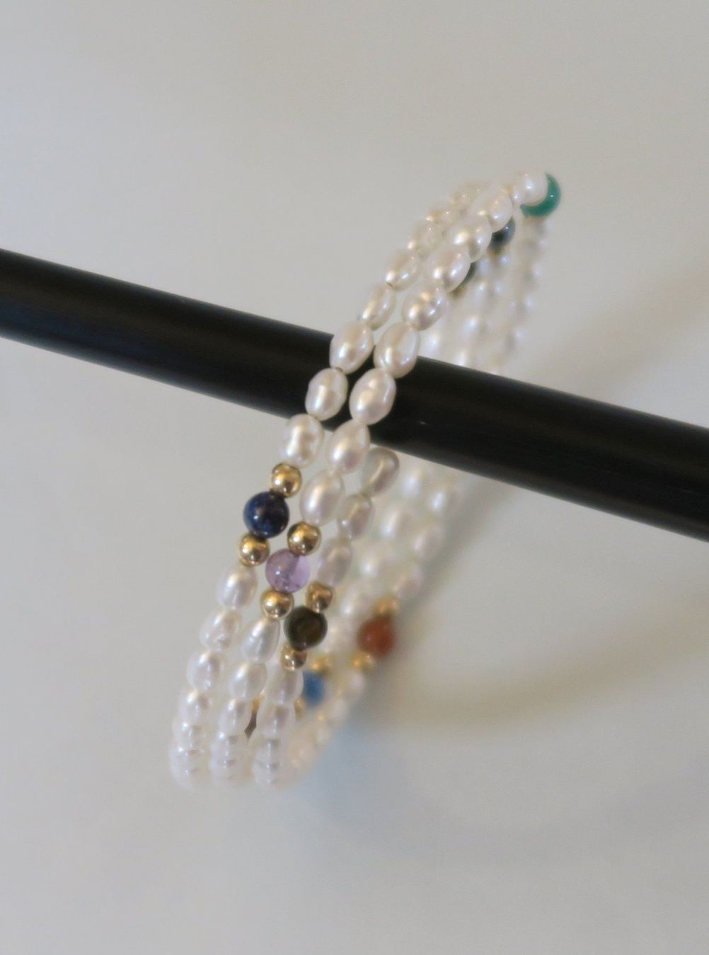 Armbänder & -reifen: Armband Reis-Perlen, Memory-Draht – Neu (gemäss Beschreibung) aus Brittnau von marlenestone 2