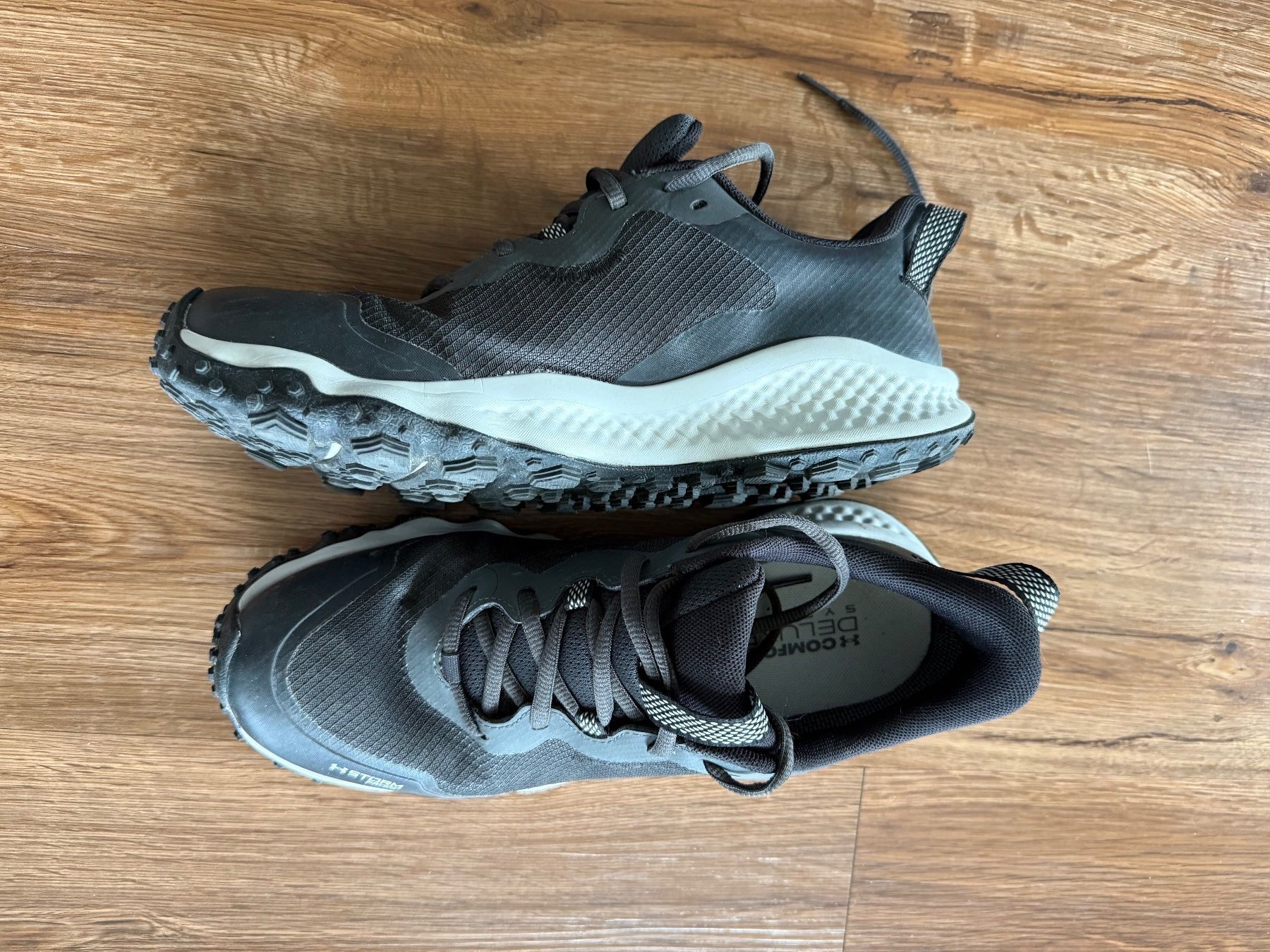 Under Armour Scarpe da donna: Trailturnschuhe Gr.40.5 von UA – Usato da Rorbas venduto da Maioc 2