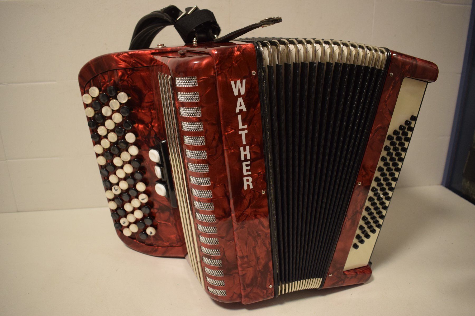 Strumenti musicali: Akkordeon chromatisch Walther Stufengriff – Usato da Zürich venduto da baumusik 5