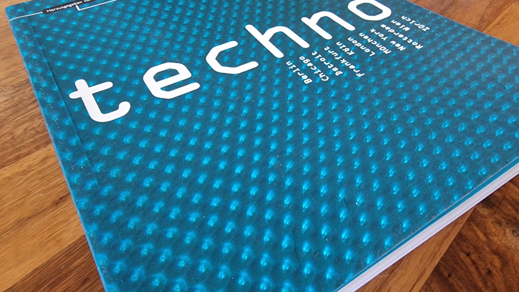 Libri: Techno Buch von Philipp Anz und Patrick Walder,Top! – Nuovo (secondo la descrizione) da Romanshorn venduto da Niceflyer