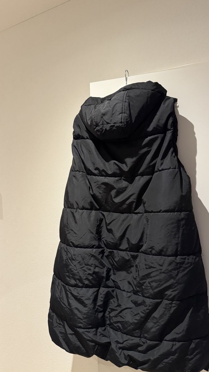 H&M Gilets & Westen: Daunenweste  – Gebraucht aus Eiken von ju.bi 1