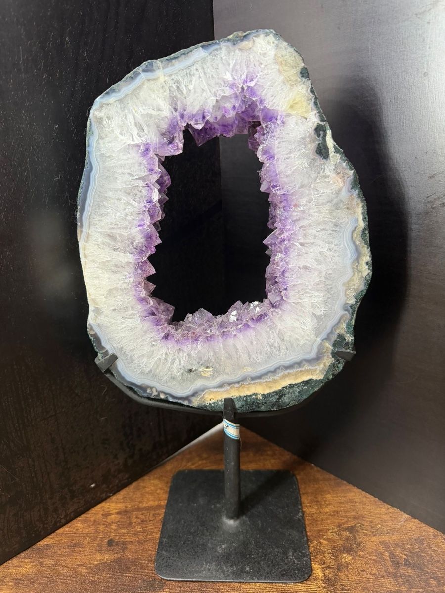 Minerali & Pietre curative: Deko Amethyst Geode auf Ständer - Einzigartiges Geschenk! – Nuovo (secondo la descrizione) da safenwil venduto da Joi3