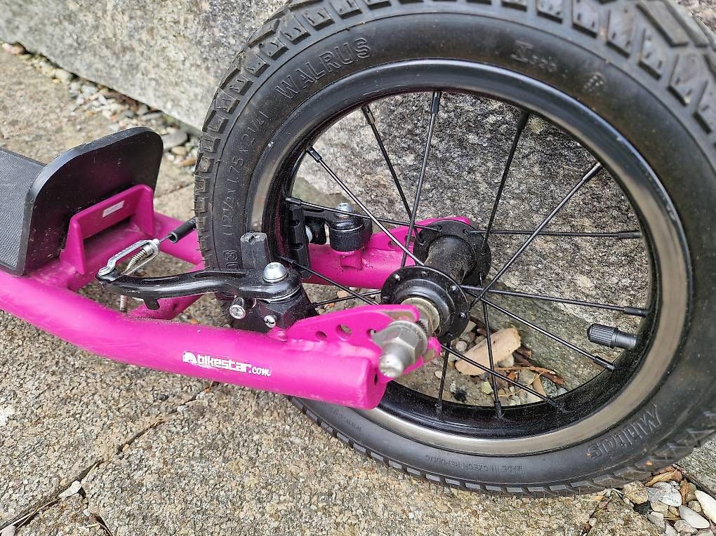 Kickboard: Trottinett, Scooter, Blue Gorillaz Luftroller – Usato da Muhen venduto da Solene4 1