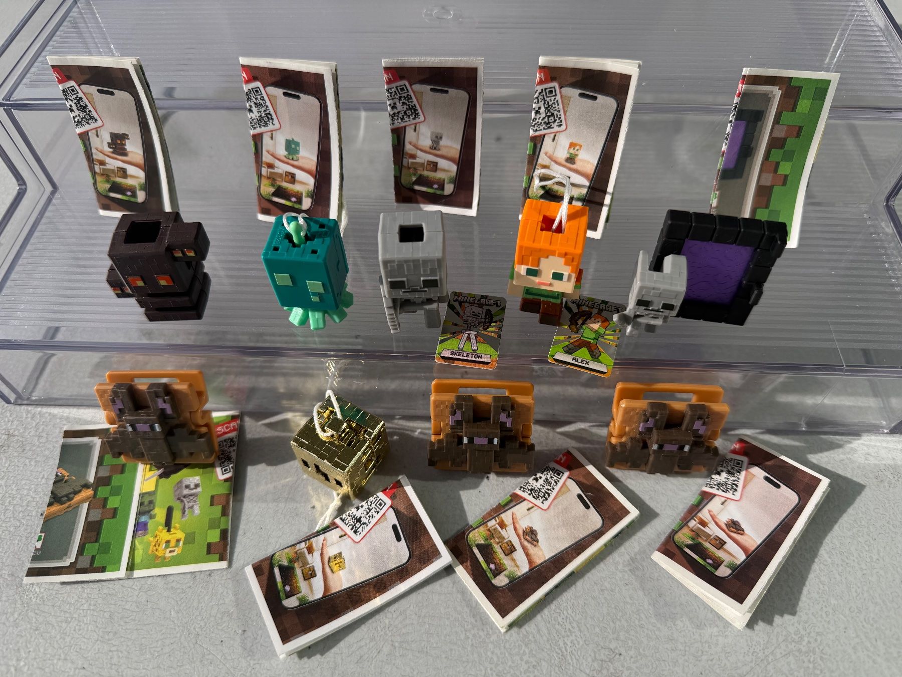 Statuette: Kinder Joy Minecraft – Nuovo e nell'imballaggio originale da Zürich venduto da Emi.18 1