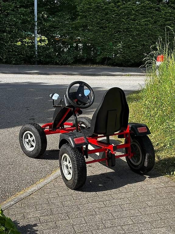 Veicoli per bambini: Grosser Go Kart von Berg – Usato da Luzern venduto da Fam_S 1