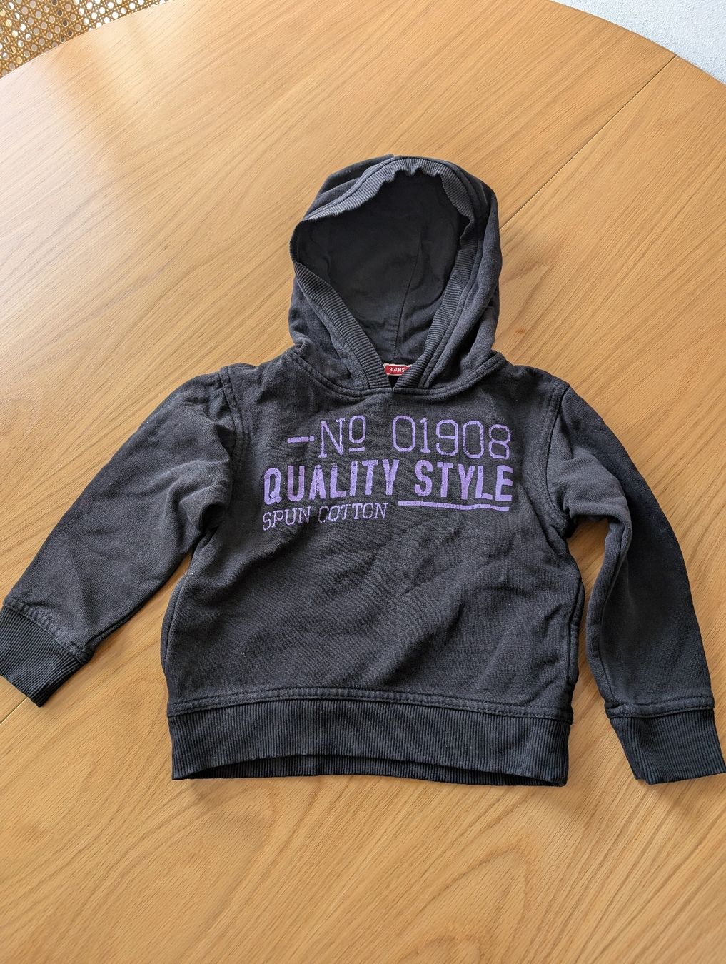 Maglioni & Felpe: Hoodie, Kapuzenpulli Gr. 86 Pullover Pulli – Usato da Basel venduto da an_v7yj
