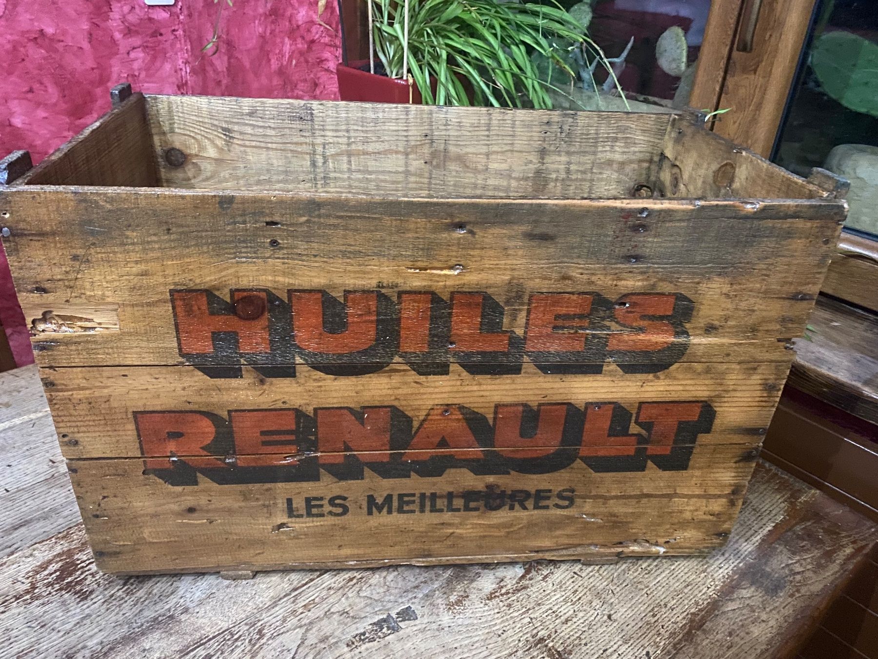 Casse di trasporto: Ancienne caisse huiles Renault bois restauree – Usato da Lajoux JU venduto da Briard0