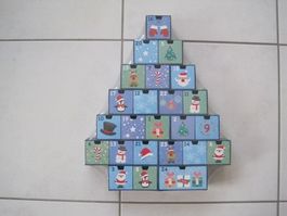 Adventskalender in Tannen-Form zum füllen