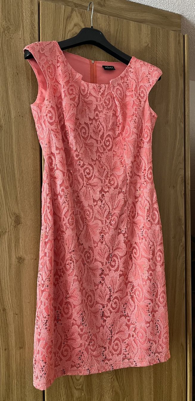 Kleider: Festkleid – Gebraucht aus Niederbuchsiten von Seefeld01