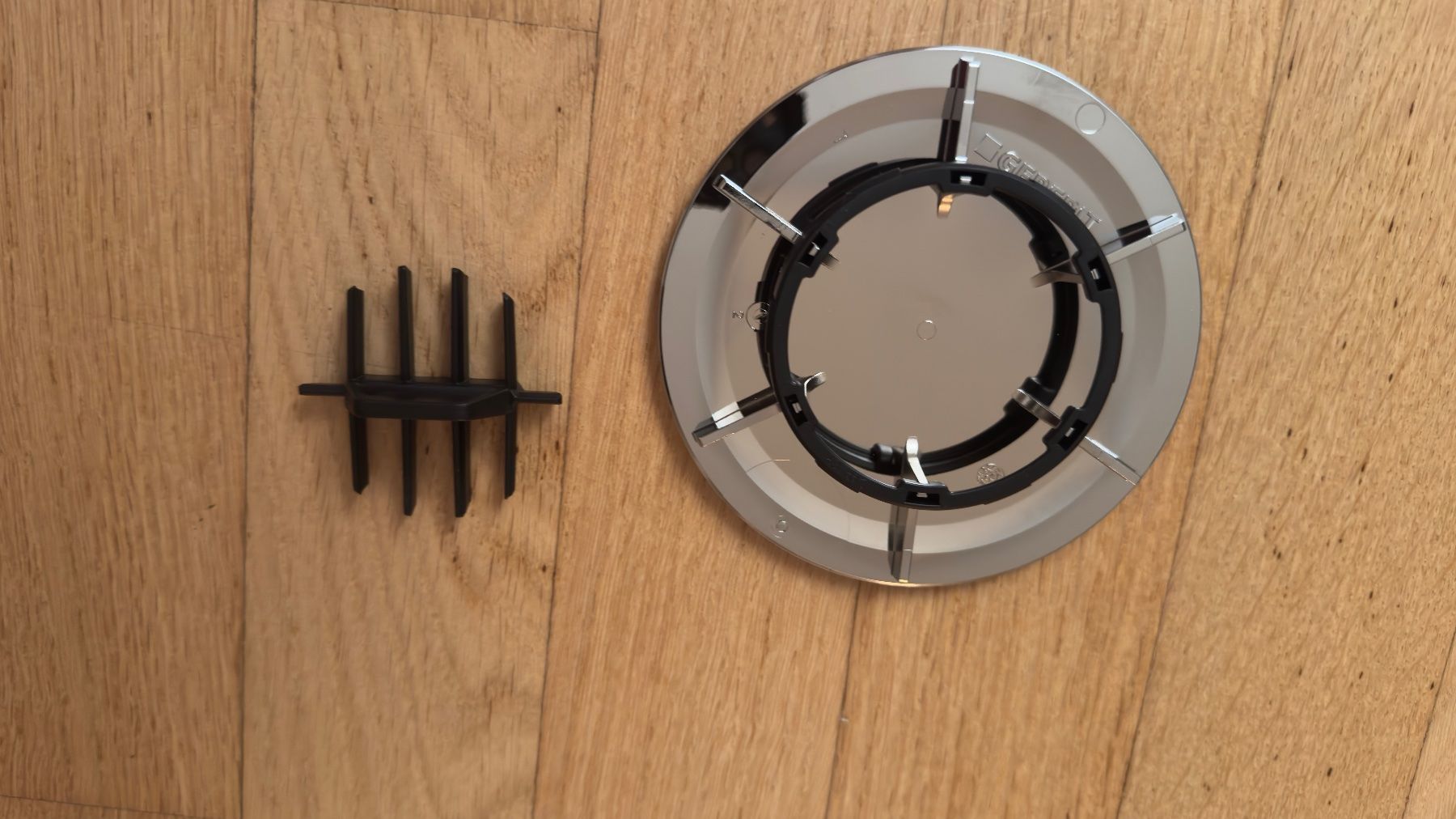 Docce: Geberit Duschabzugdeckel 90mm – Nuovo e nell'imballaggio originale da Küsnacht ZH venduto da Gila1983 1
