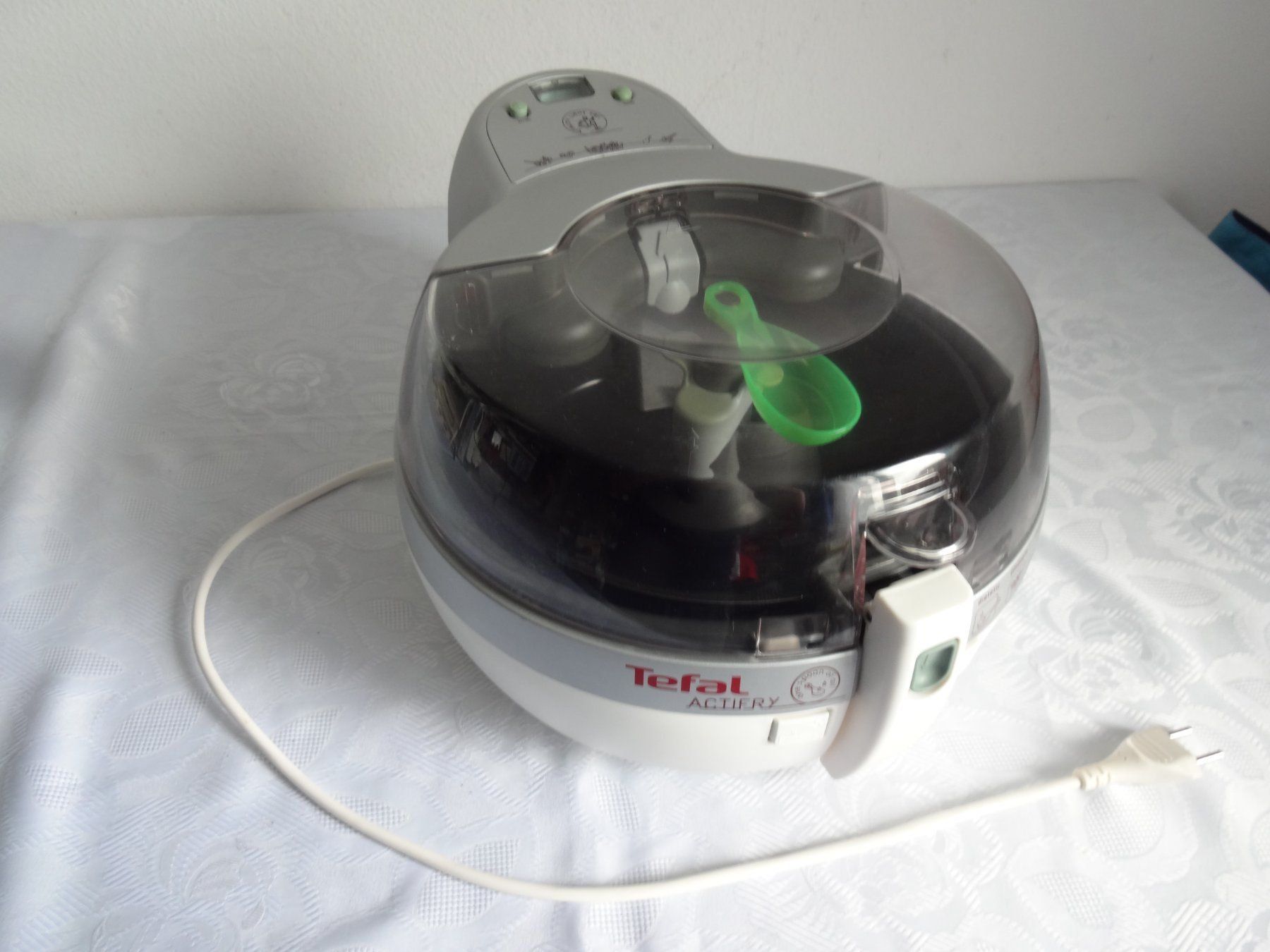 Tefal Küchengeräte: Tefal FZ 7002 ActiFry Fritteuse – Gebraucht aus Frauenfeld von rey06 1