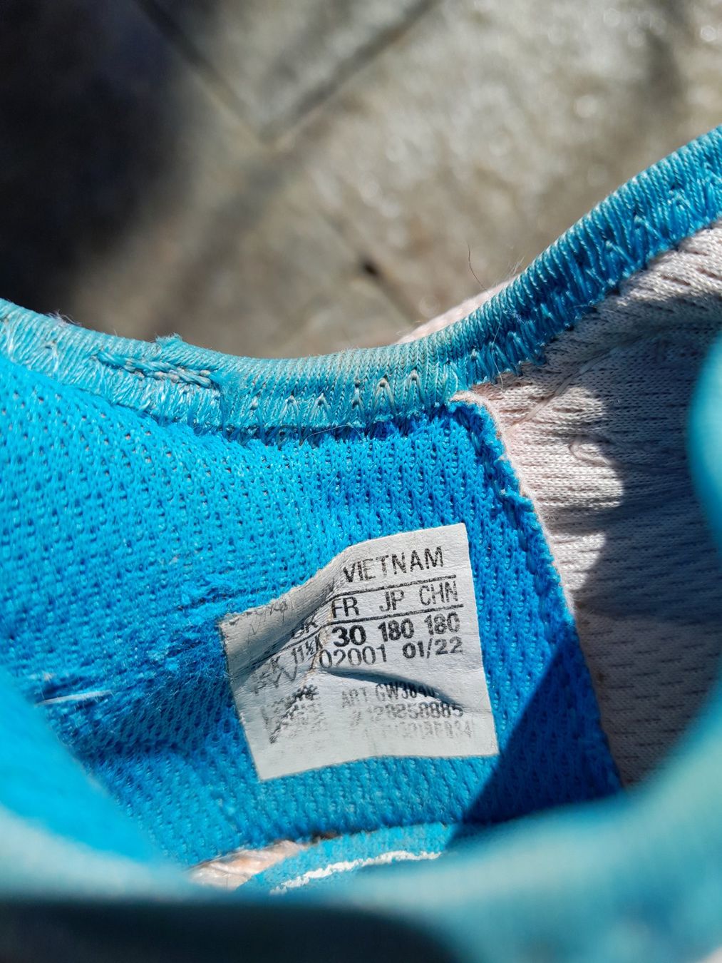 Adidas Schuhe für Jungen: Tennisschuhe Kinder – Gebraucht aus Horgen von Marion 5