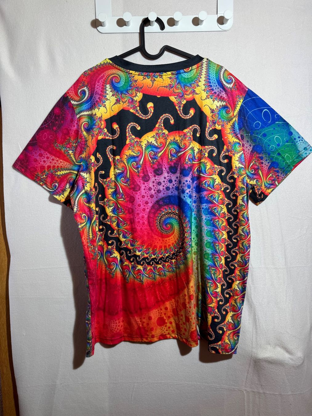 T-shirt: Buntes T-Shirt Gr. XXL – Usato da Grosswangen venduto da SALE_SALE_SALE 3