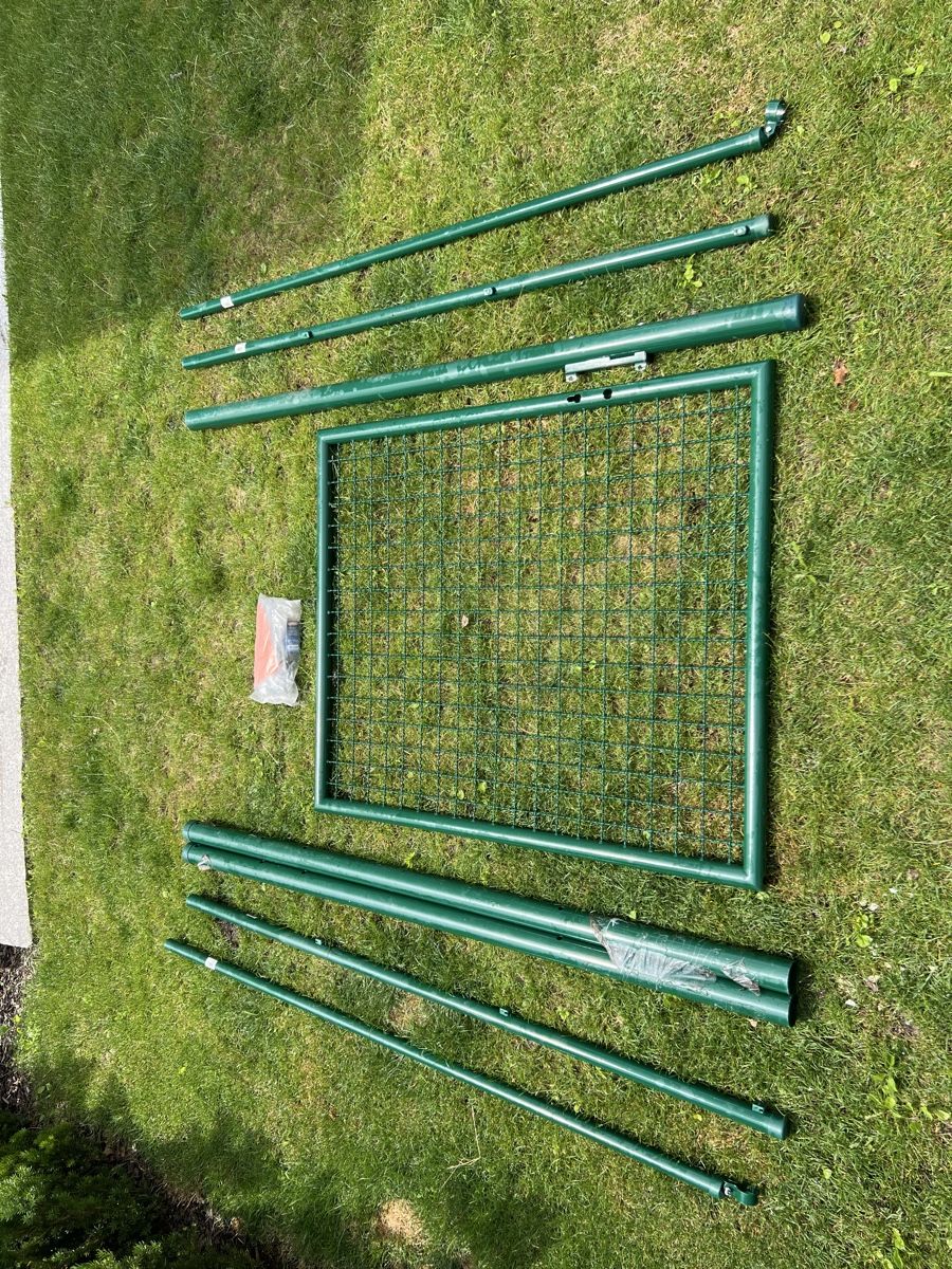 Porte: Gartentor aus Metall in Grün – Usato da Würenlos venduto da Storzi01 1