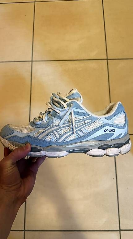 Scarpe da uomo: Asics Gel NYC Arctic Sky 46.5 – Usato da Dussnang venduto da bue_fx8n 1