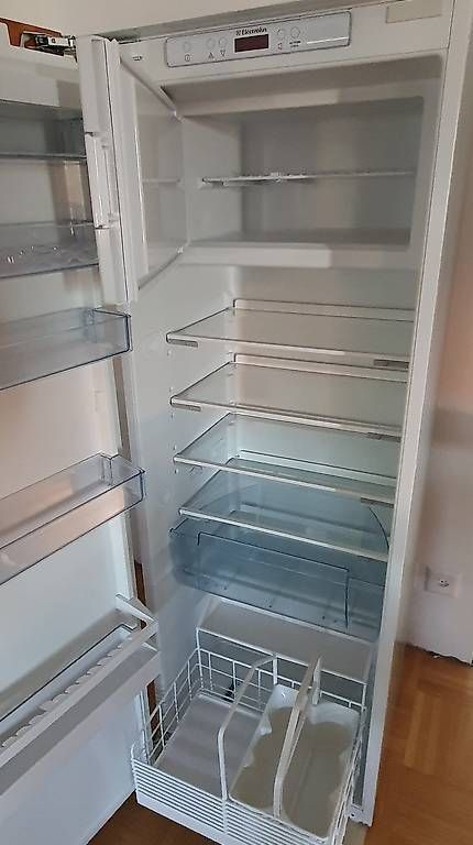 Frigoriferi: Réfrigérateur Electrolux encastrable – Usato da Montfaucon venduto da crili1 1