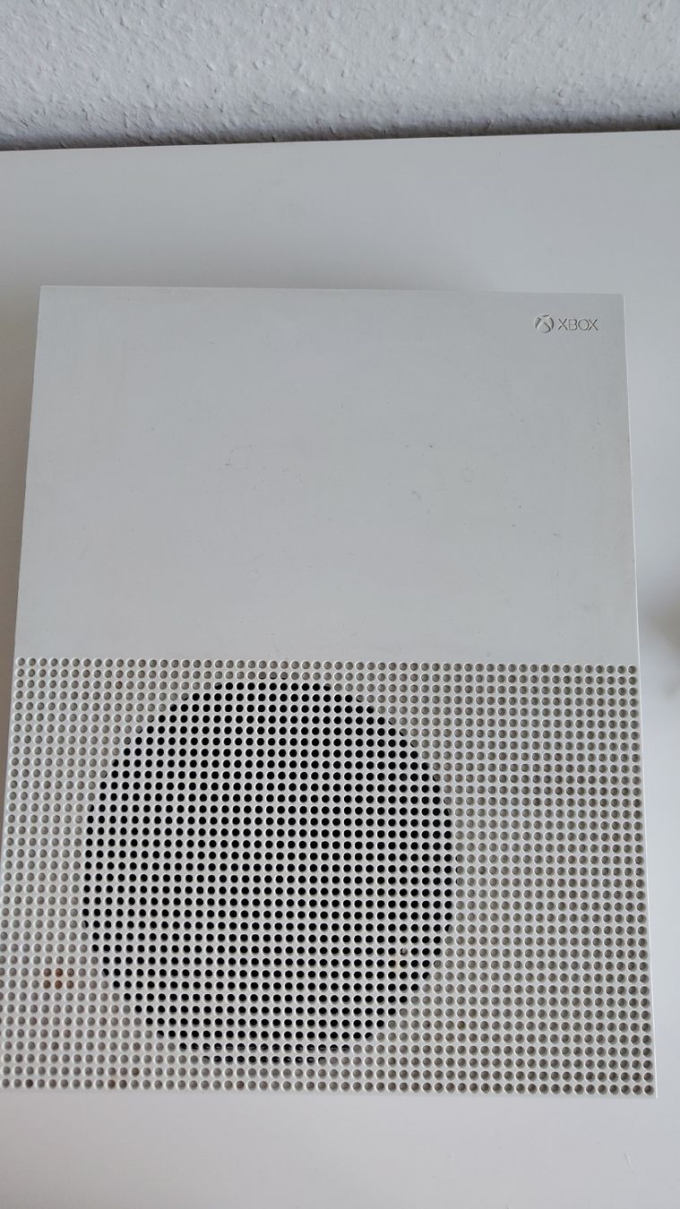 Microsoft Konsolen: Console Xbox One S blanche avec câbles – Gebraucht aus Petit-Lancy von Rolandex 3