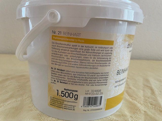 Cibi & Specialità: dr.Weyrauch / Beinhart / Pferd – Nuovo (secondo la descrizione) da Buchs AG venduto da Flaphach 1