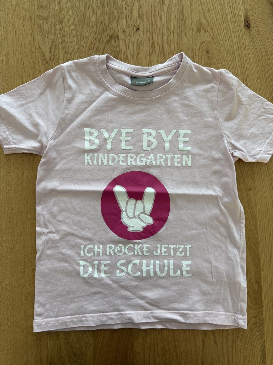 Chemises, T-shirts & Polos: T- Shirts 128 Grösse  – D'occasion à Emmen par oldluz