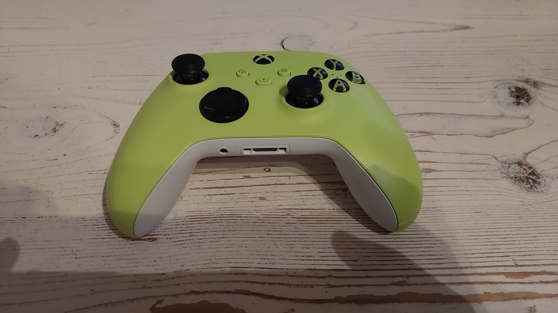 Microsoft Controller: Xbox Controller mit TMR-Joysticks – Usato da Henggart venduto da Jan073