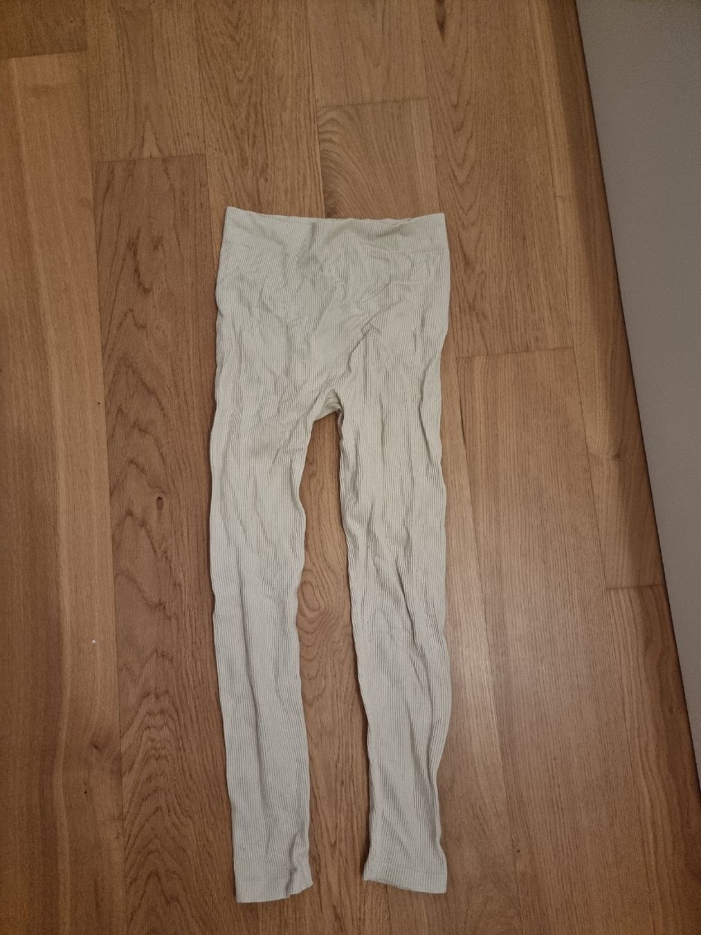 Zara Leggings: Zara Leggings – Usato da Altstätten SG venduto da melii._.98