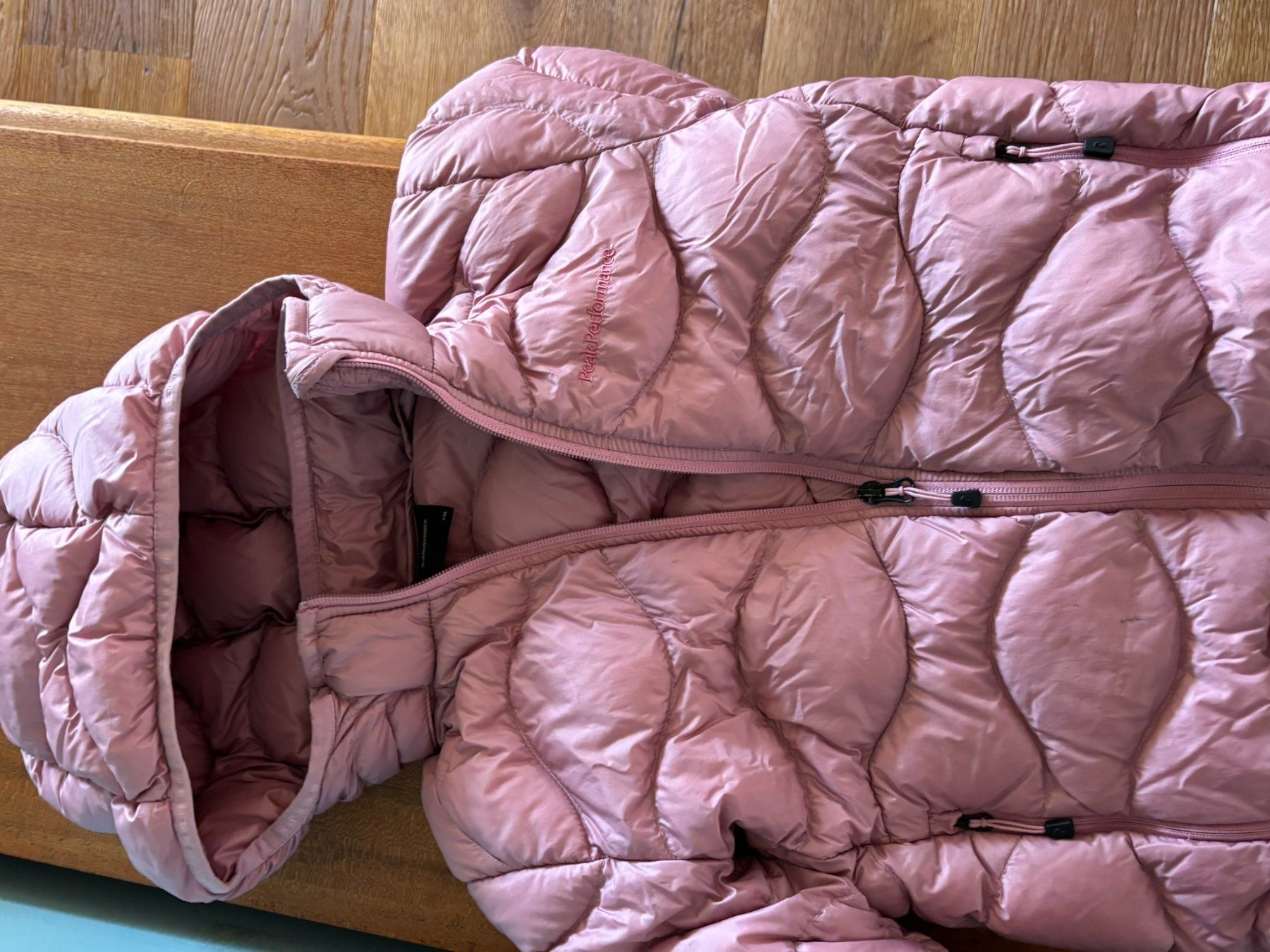 Giacche & Cappotti: Daunenjacke Peak Performance Grösse 134/140 – Usato da Leutwil venduto da LoLy1008 4